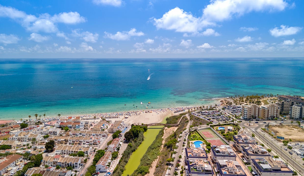 hh63389860-01-image-39