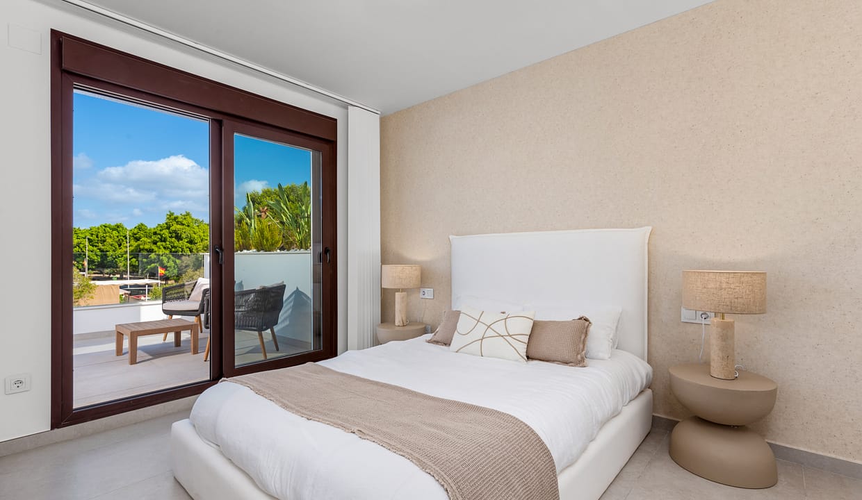 hh63389860-01-image-8