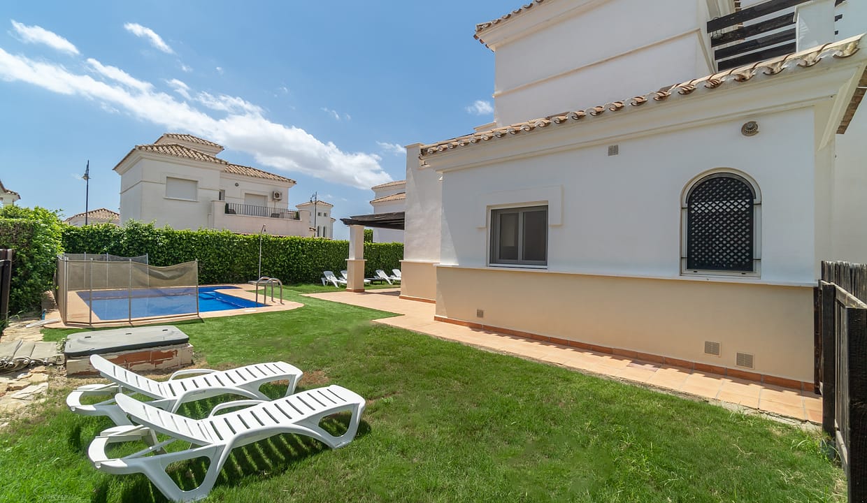 3 Bed, 3 Bath South Facing Enebro Villa For Sale - La Torre Golf Resort, Murcia 7