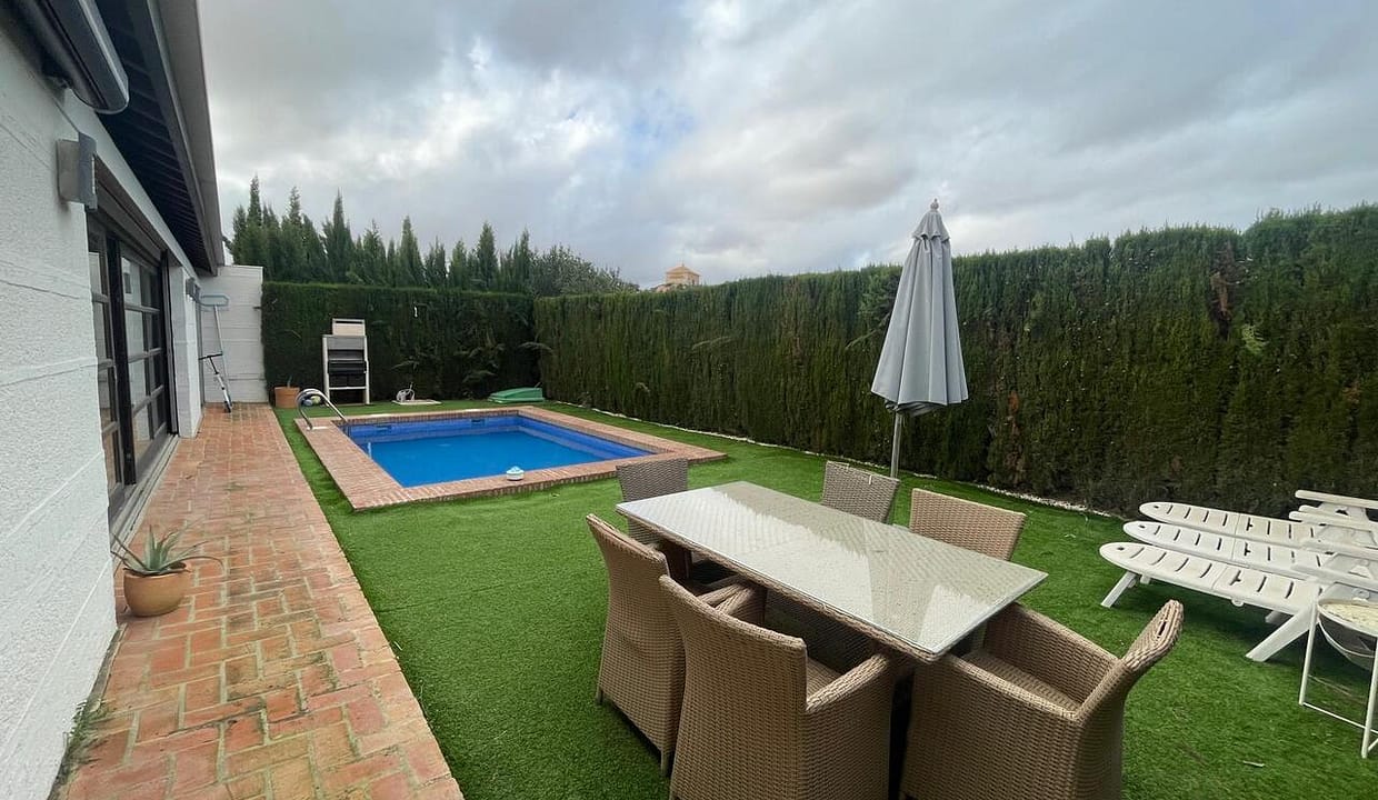 31059-villa-for-sale-in-peraleja-golf-resort-25203074-large