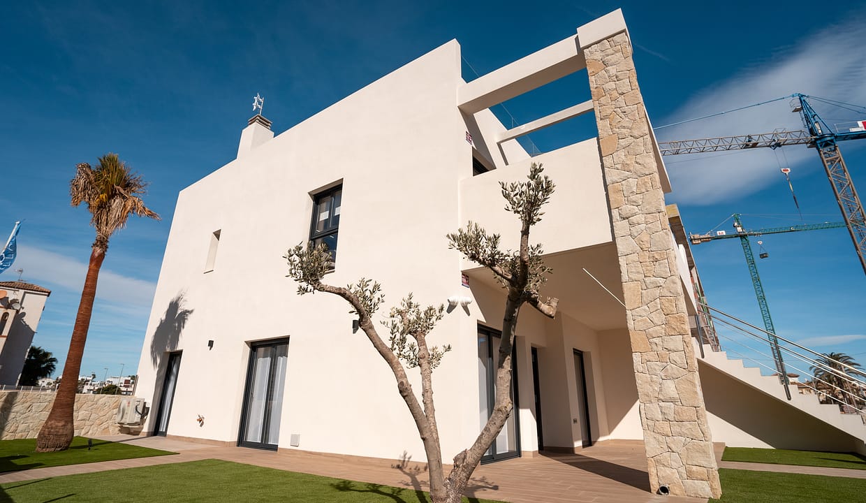 hh35092808-03-image-2