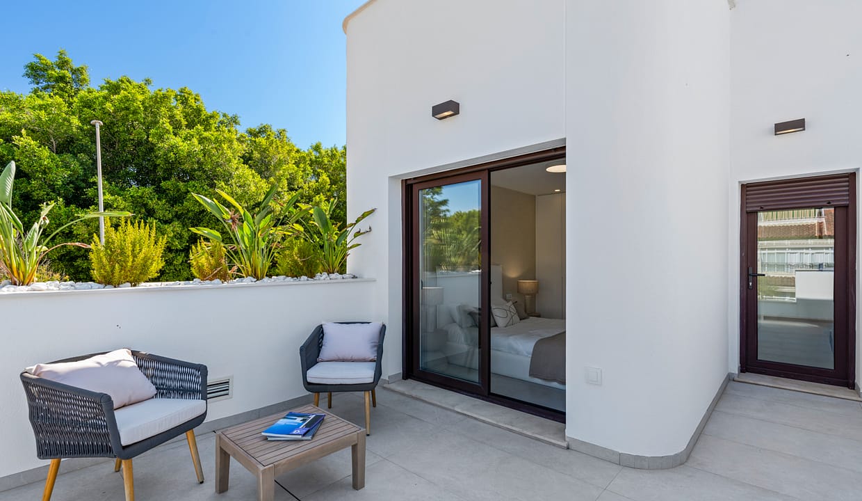 hh63389860-01-image-14