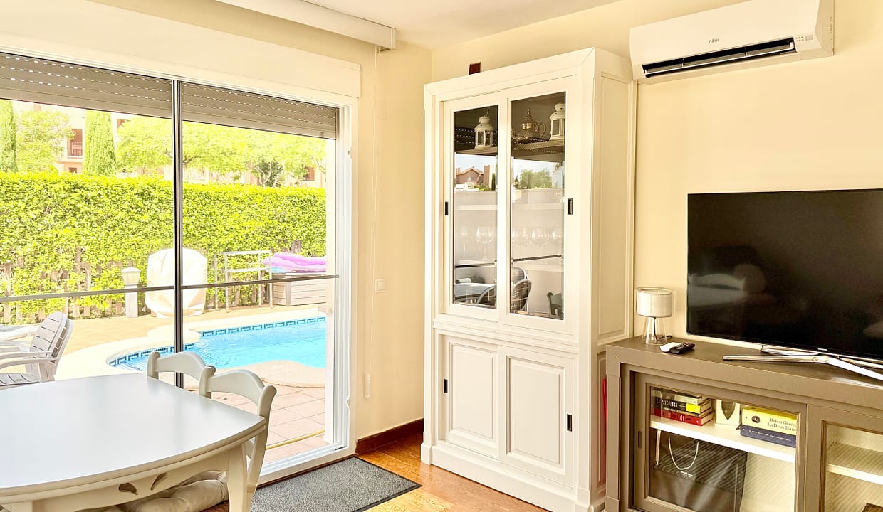 levante-properties-baron-villa-living-dining-area-mar-menor-golf-resort-04-scaled
