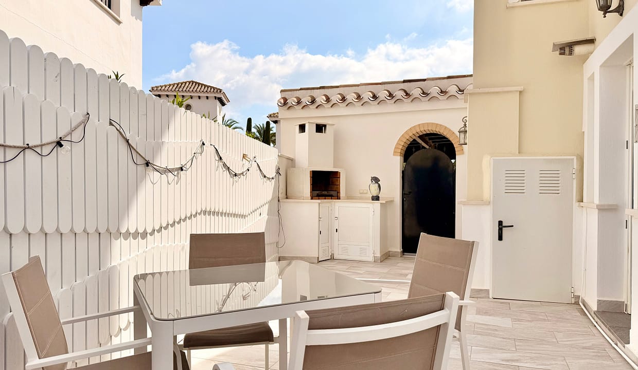 mar-menor-golf-resort-baron-villa-terrace-levante-properties-01-scaled