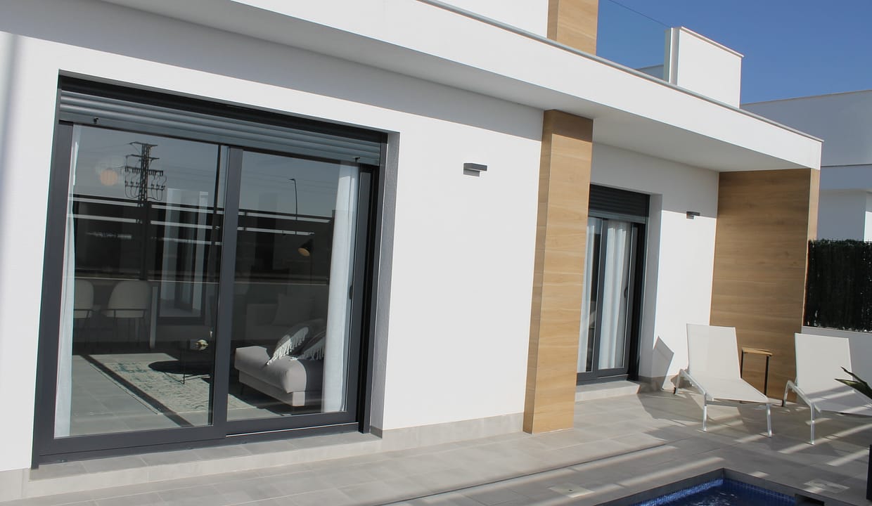 hh73940783-01-image-46