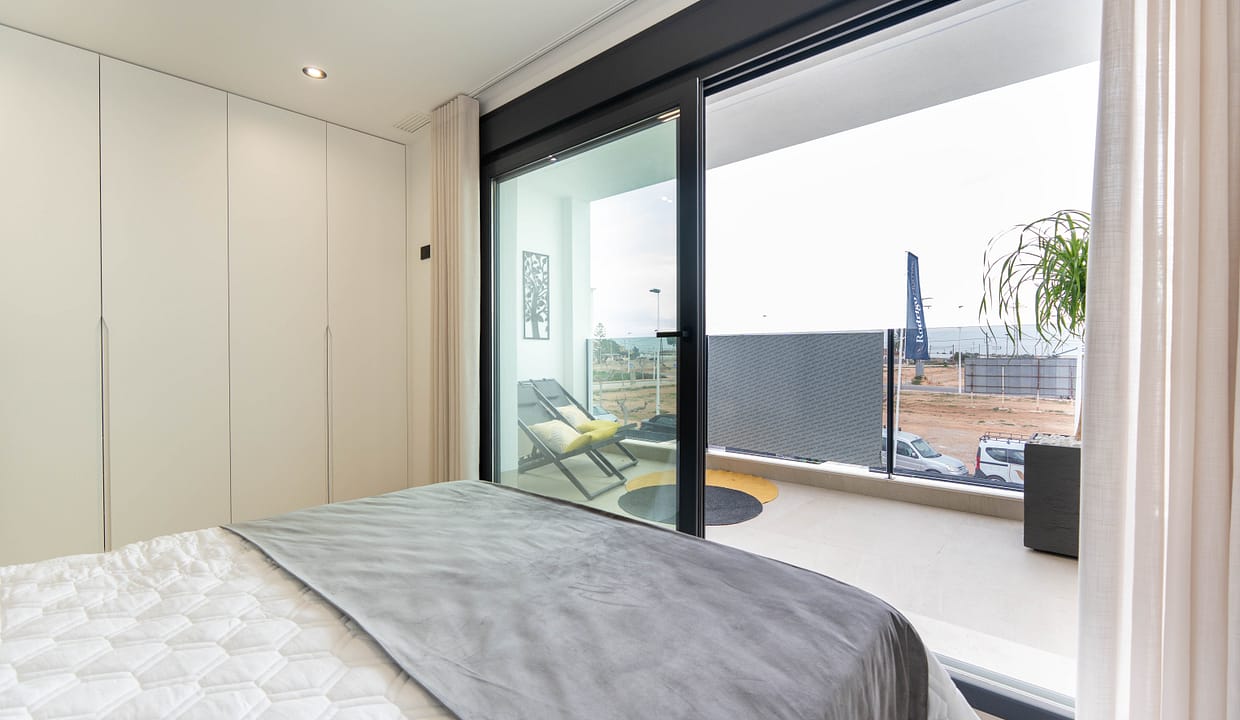 hh30892676-02-image-34