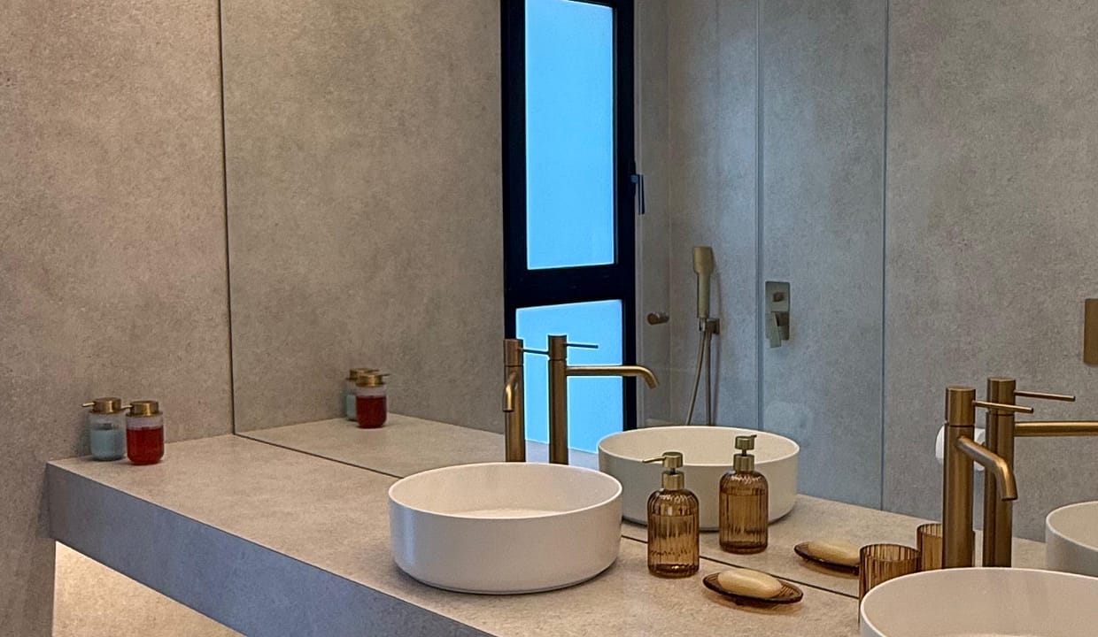 PHOTO-2025-10-01-13-24-41_1