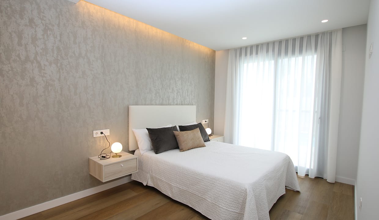 hh79845964-01-image-8