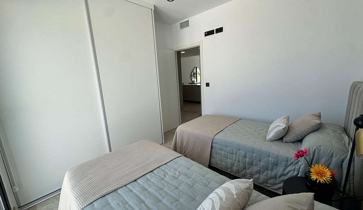 hh27415914-02-image-15