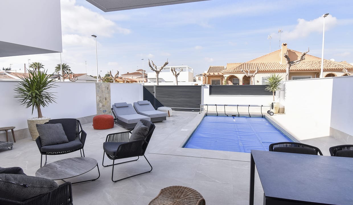 hh30892676-02-image-42