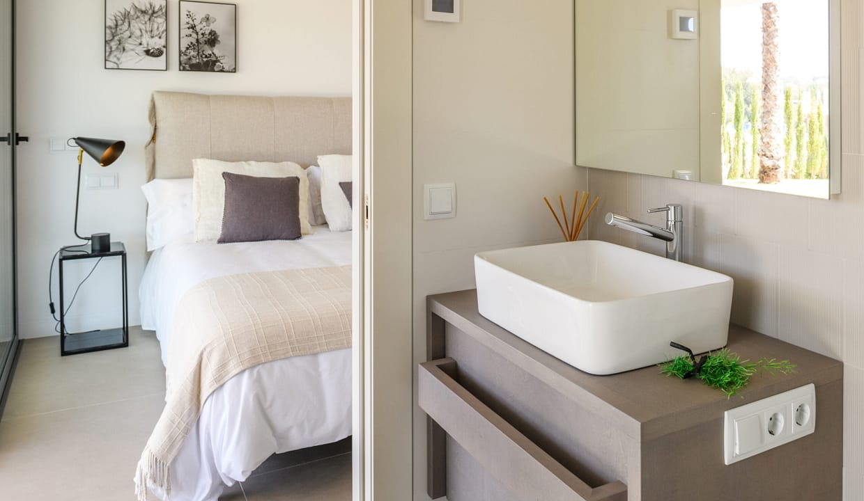 hh66980263-01-image-32