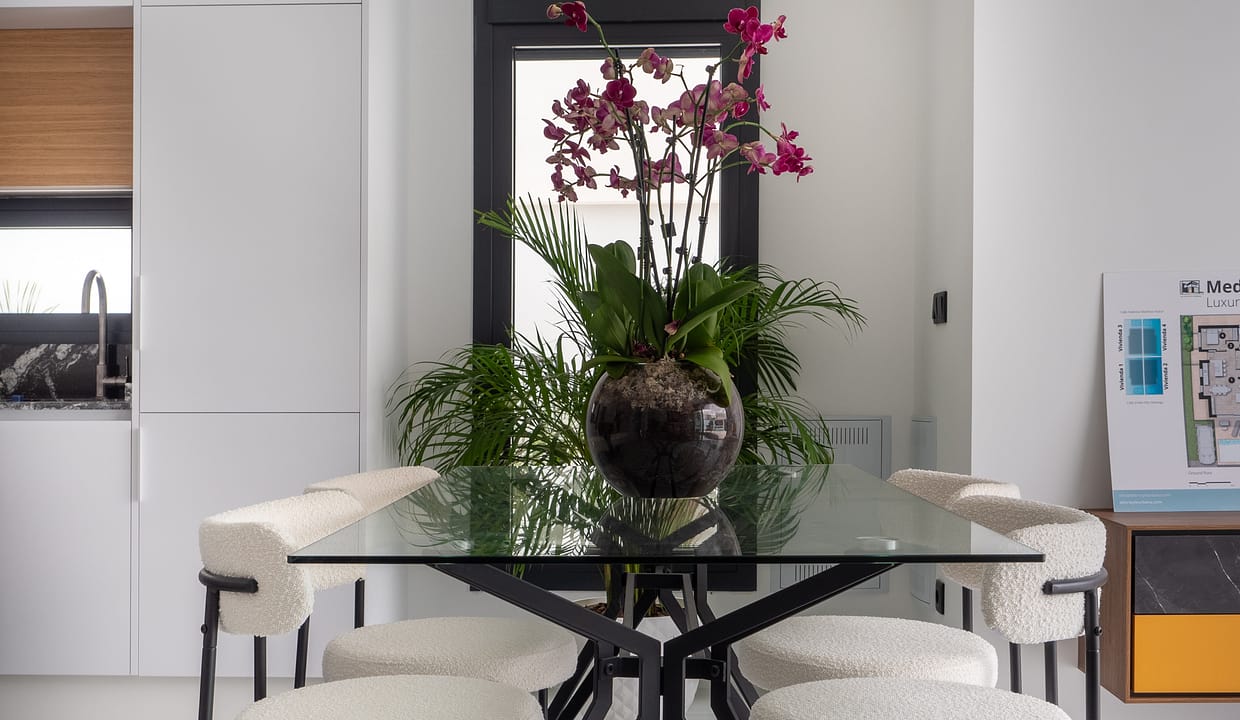 hh36297299-01-image-40