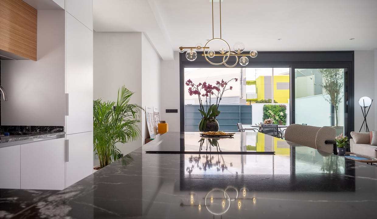 hh36297299-01-image-35