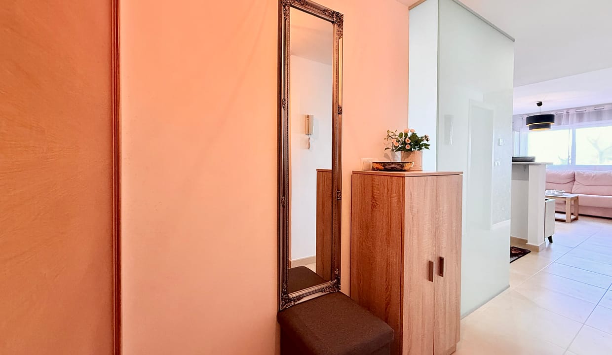 modern-1-bedroom-apartment-living-area-mar-menor-golf-resort-levante-properties-05-scaled