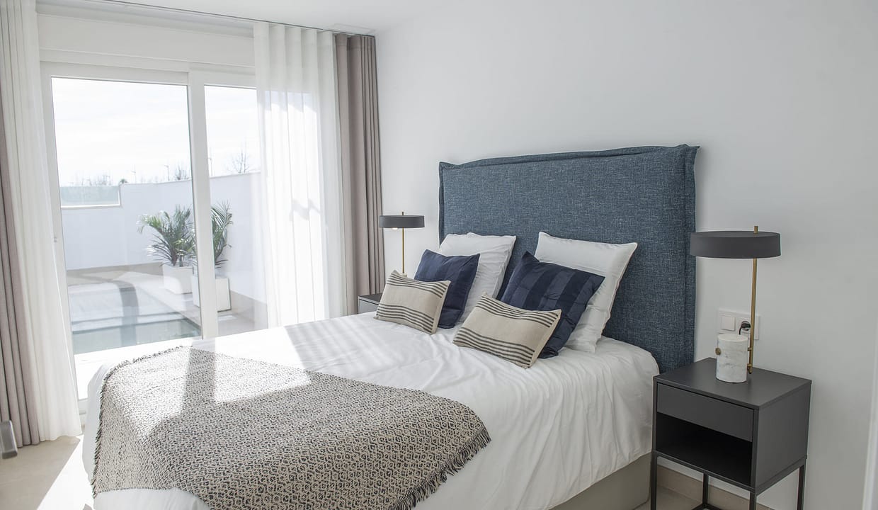 hh44794162-01-image-17