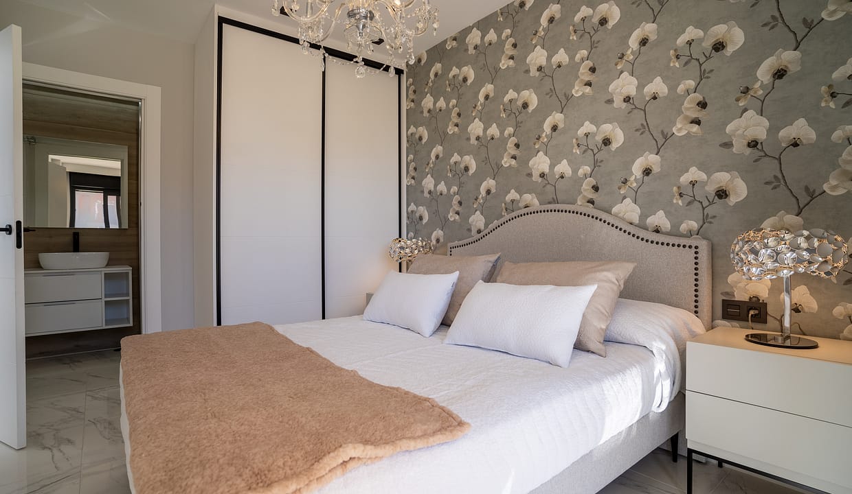 hh35092808-05-image-35