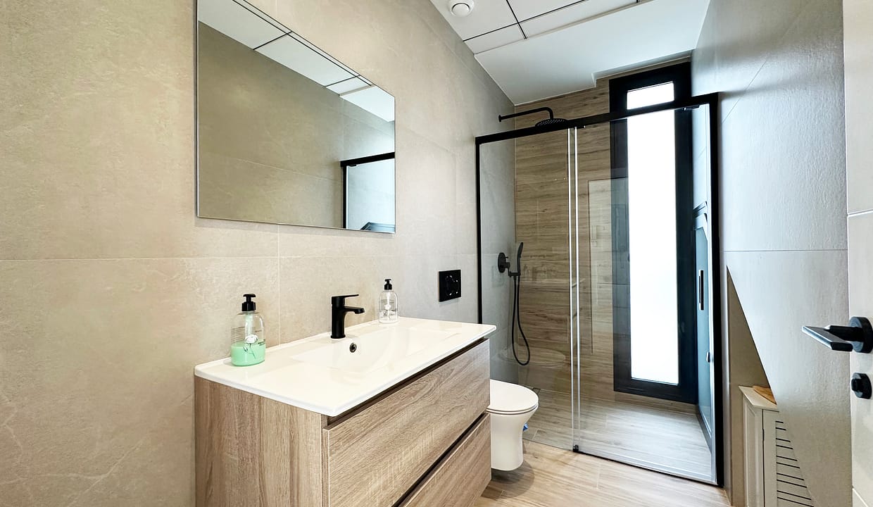 hh80182911-01-image-17