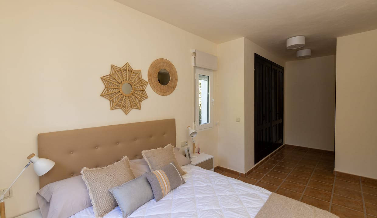 hh11470879-01-image-26