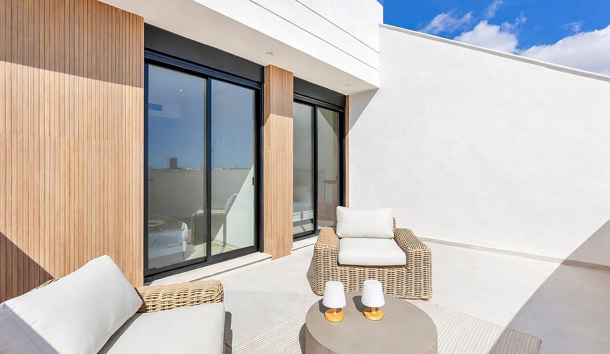 hh38942271-03-image-12