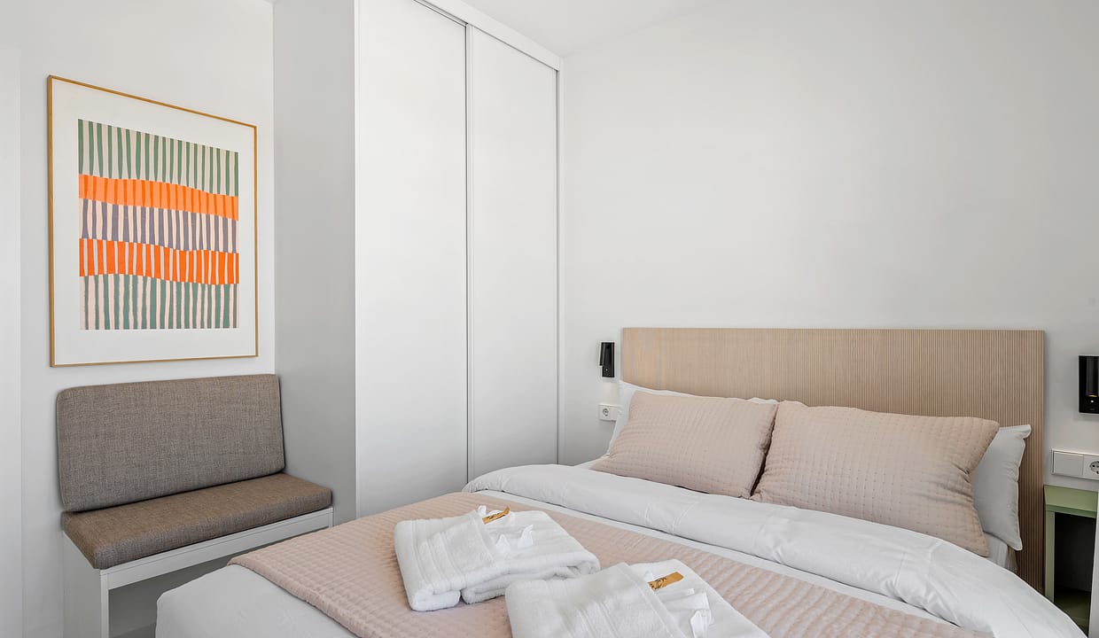 hh81526553-02-image-44