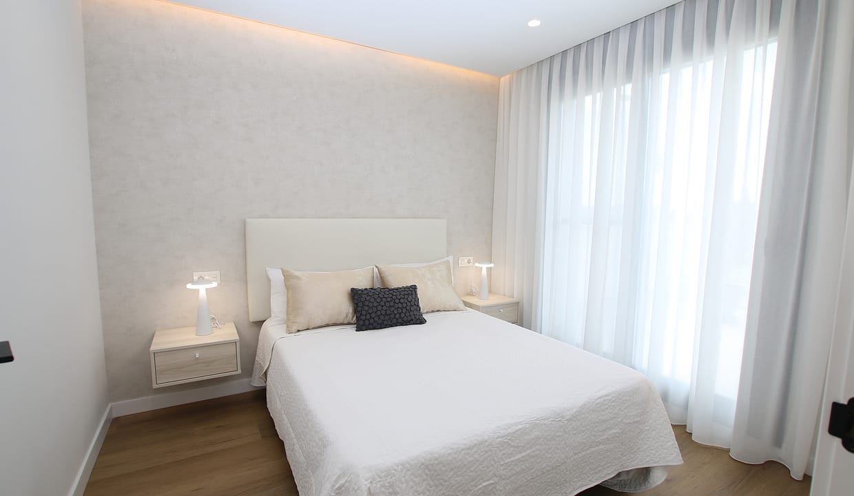 hh79845964-01-image-10