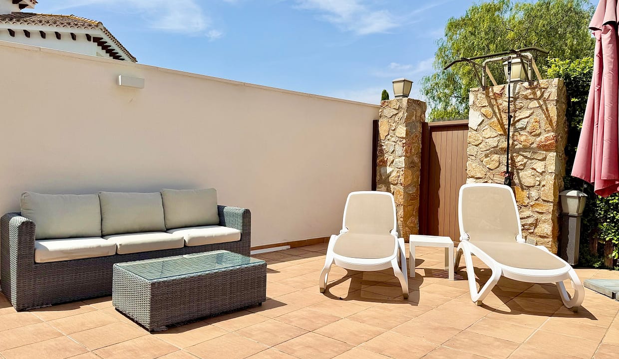 levante-properties-baron-villa-private-pool-west-facing-garden-mar-menor-golf-resort-02-scaled