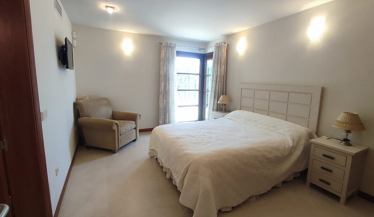 29934-villa-for-sale-in-peraleja-golf-resort-21114870-large