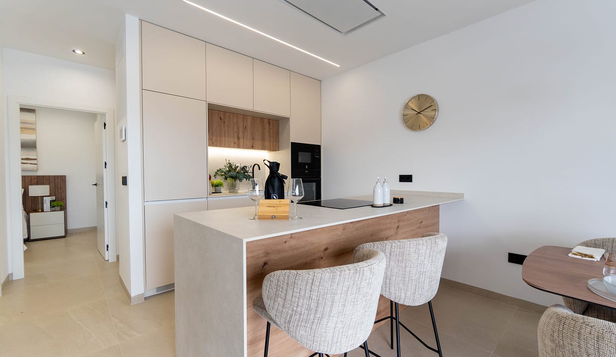 hh30892676-02-image-5