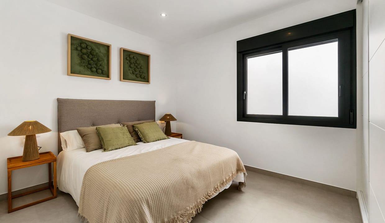 hh43546241-01-image-33