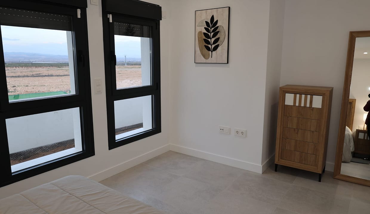 hh17654404-02-image-45