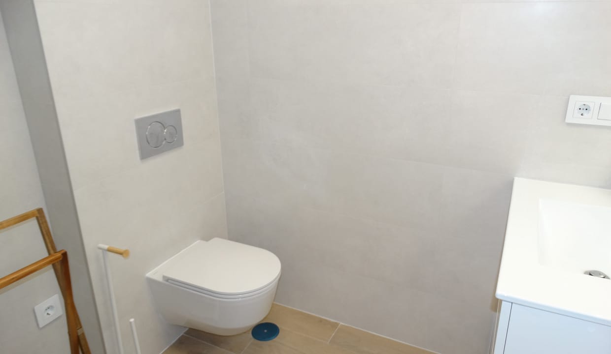 hh60077895-01-image-8