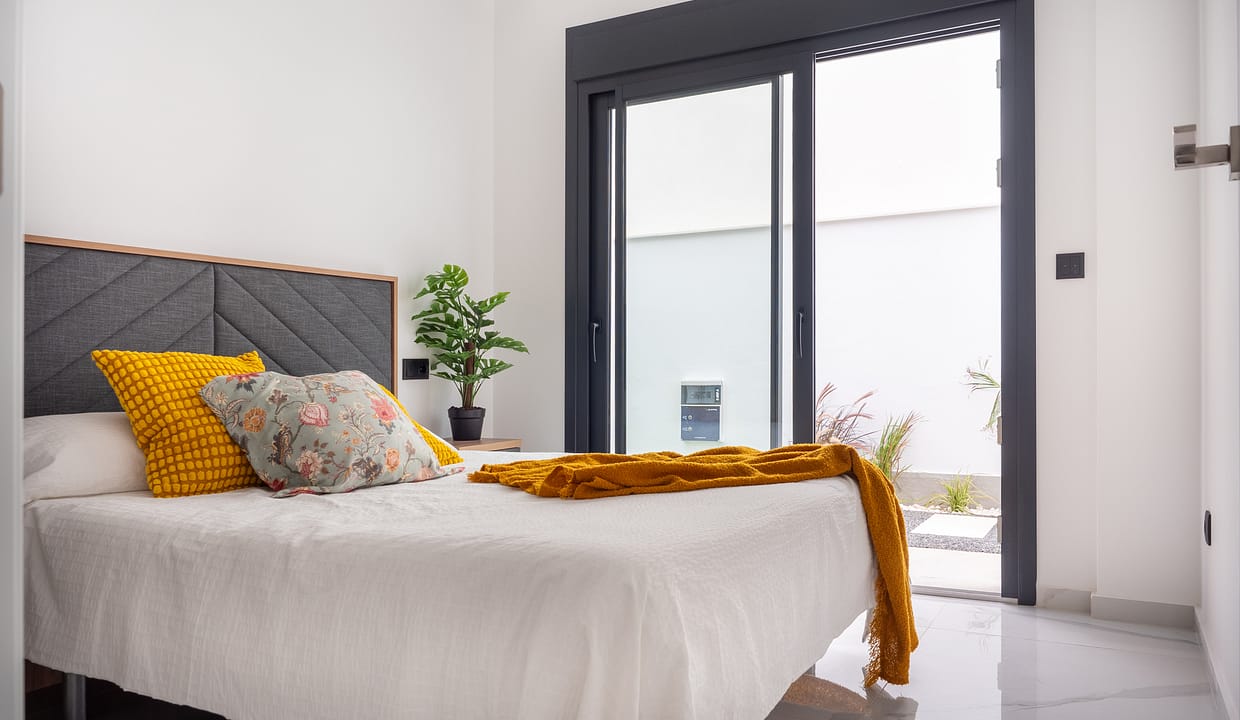 hh36297299-01-image-33