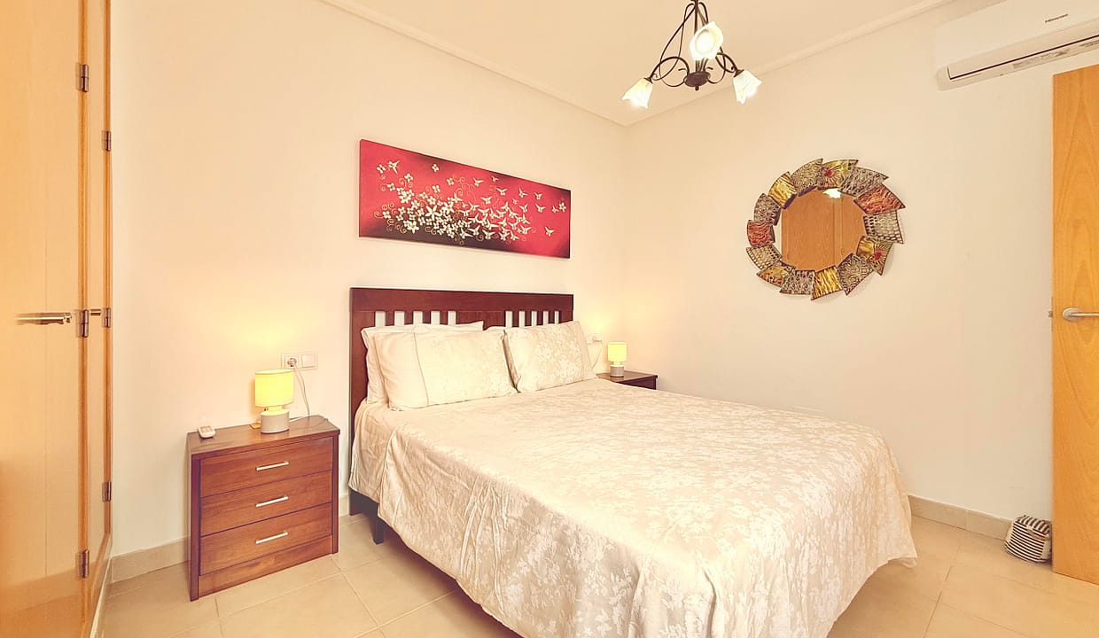 mar-menor-golf-resort-isla-grosa-primary-double-bedroom-levante-properties-02-scaled