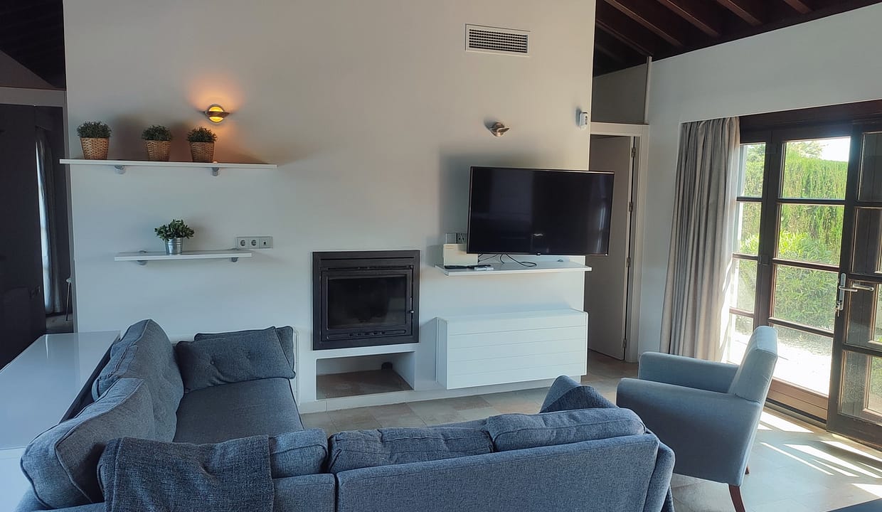 31059-villa-for-sale-in-peraleja-golf-resort-25258378-large