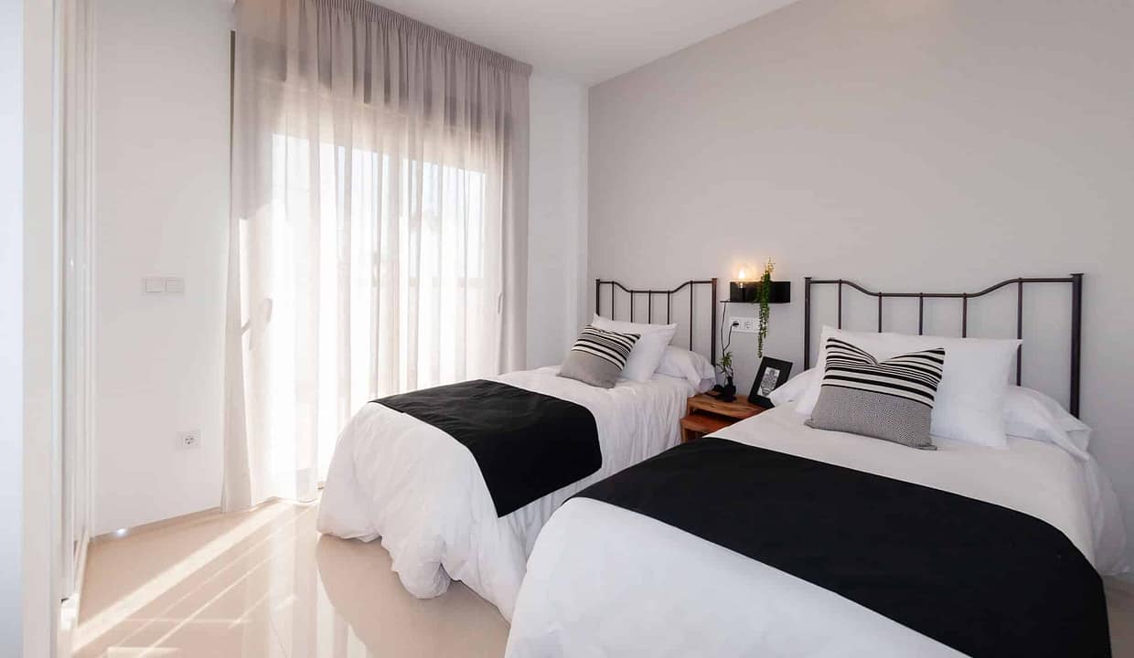 hh47987686-01-image-31