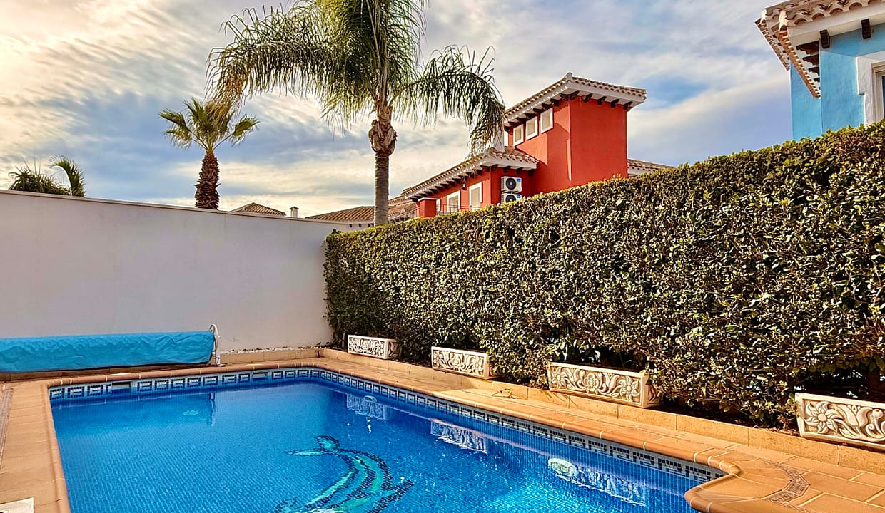 mar-menor-golf-resort-villa-private-pool-west-facing-garden-levante-properties-08-scaled
