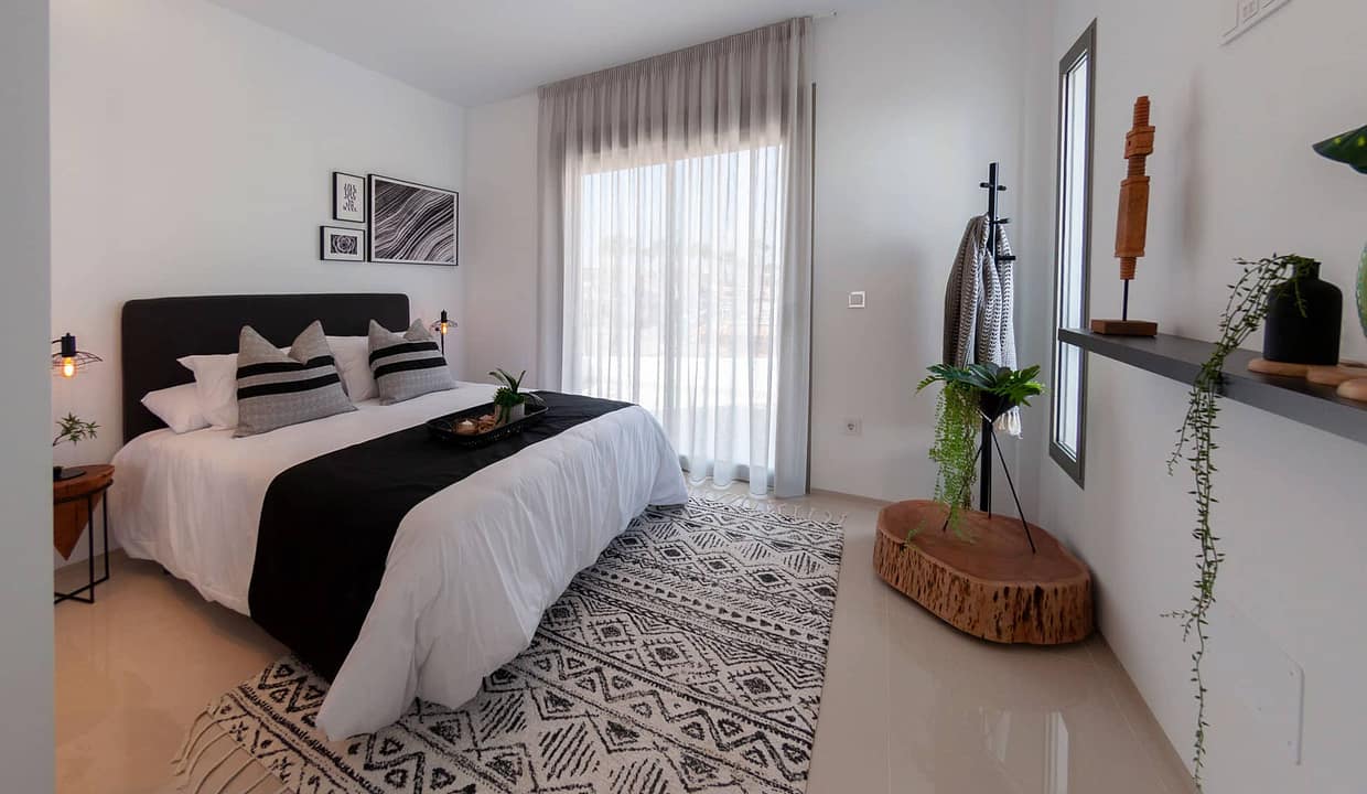 hh47987686-01-image-46