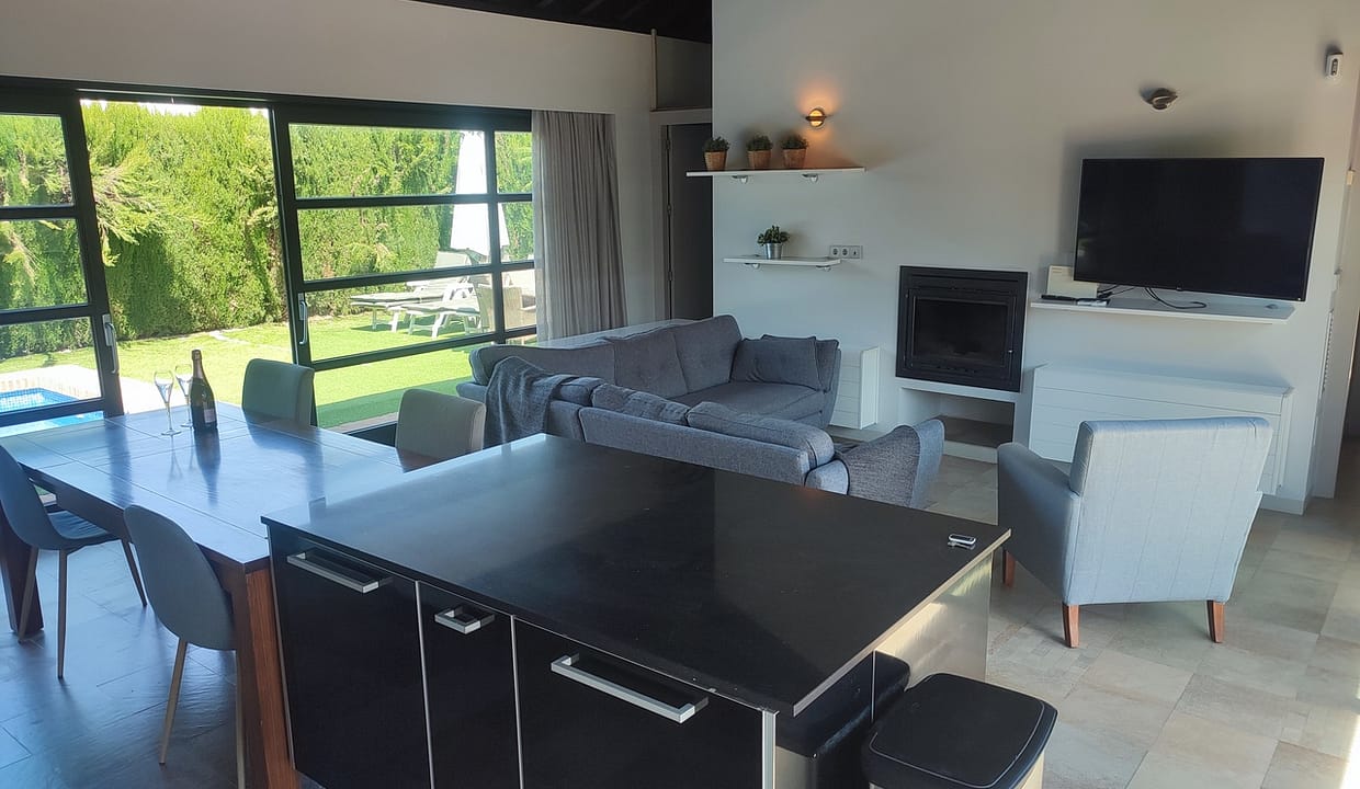 31059-villa-for-sale-in-peraleja-golf-resort-25258376-large