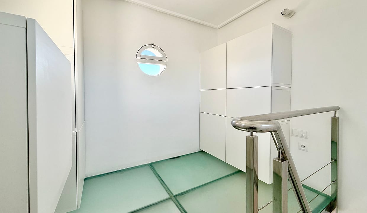 exclusive-4-bed-villa-tower-storage-mar-menor-golf-resort-levante-properties-scaled