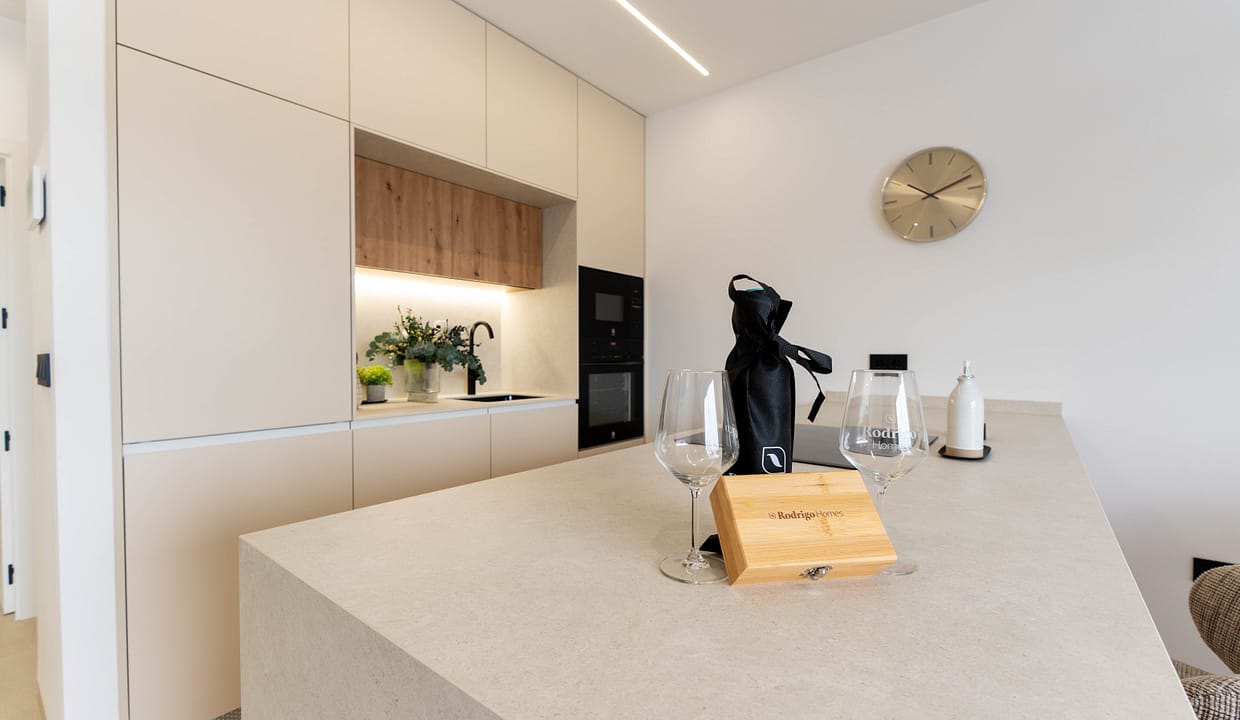 hh30892676-01-image-12