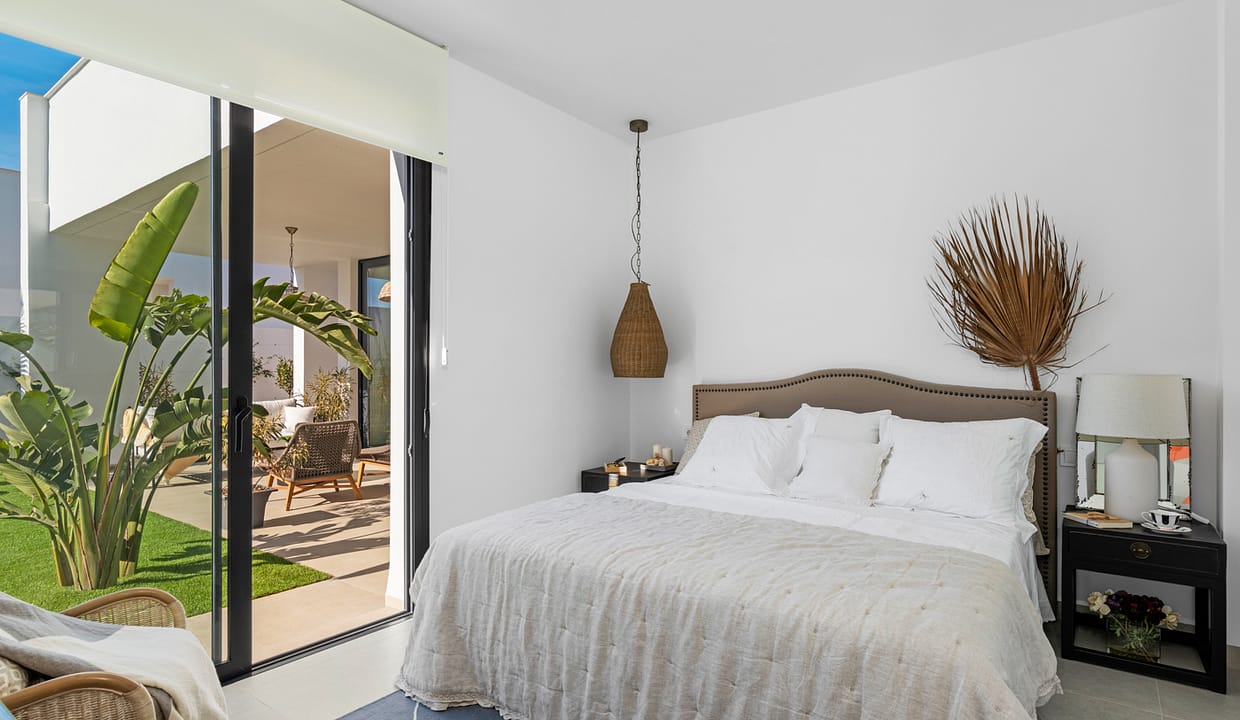 hh59765149-01-image-19