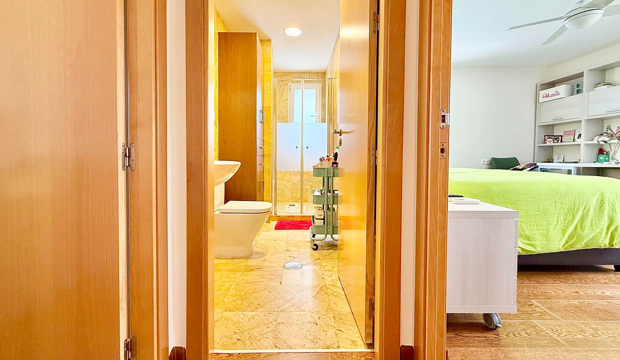 levante-properties-baron-villa-contemporary-bathroom-mar-menor-golf-resort-03-scaled