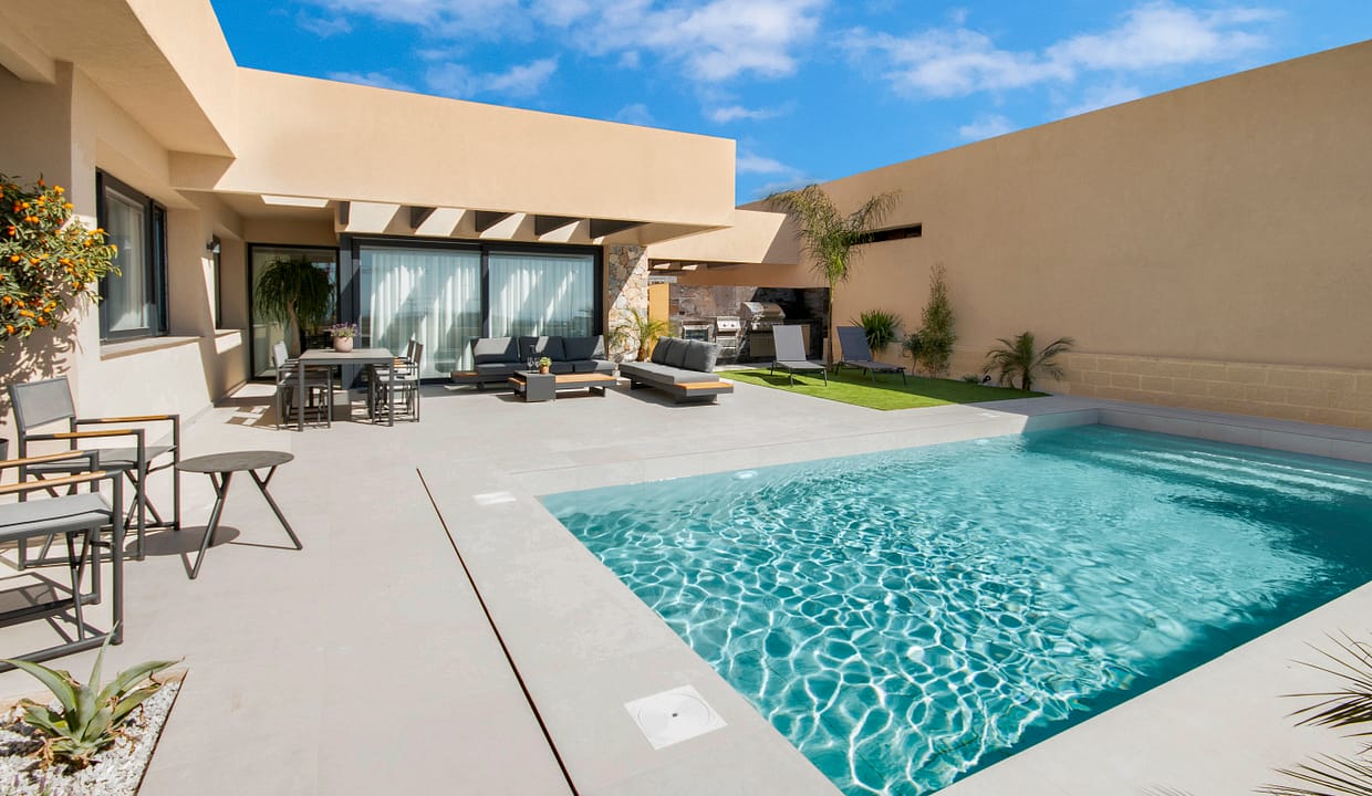 hh75131127-02-image-26