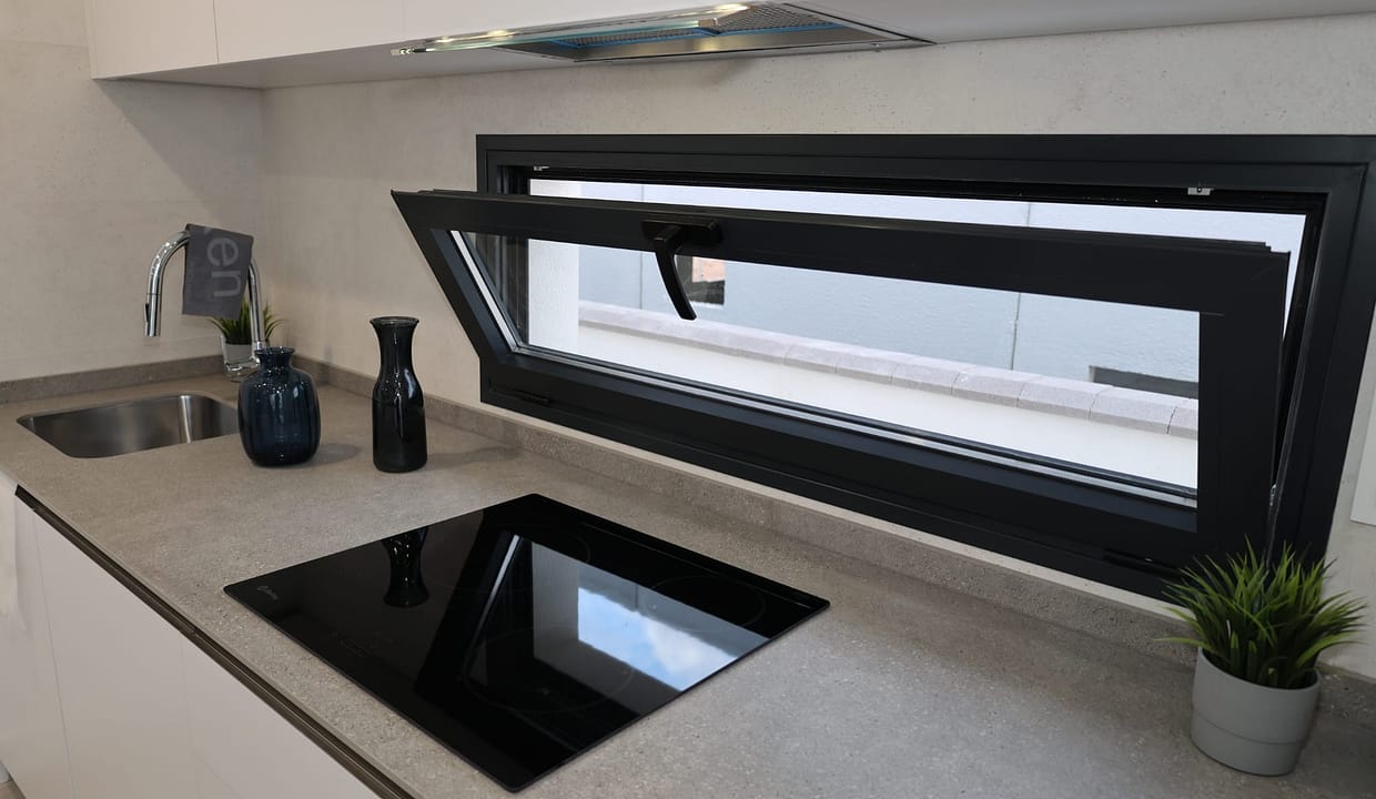 hh17654404-04-image-47