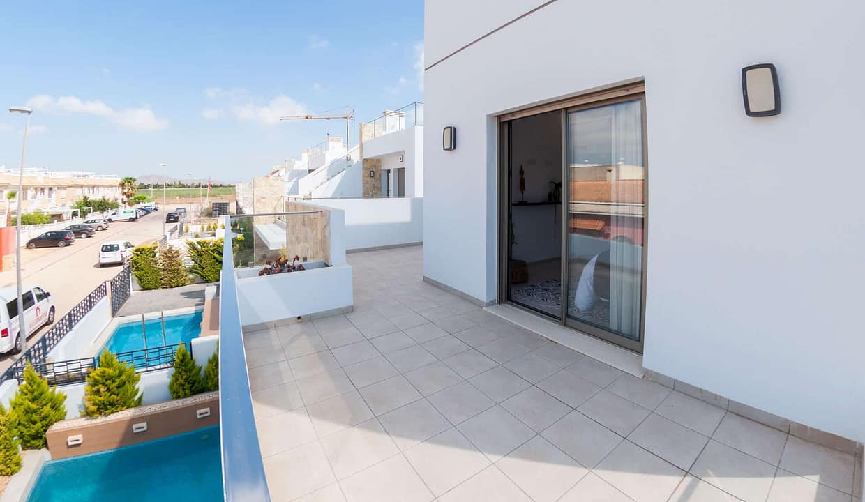 hh47987686-01-image-30