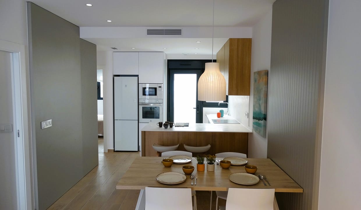 hh75810183-01-image-19