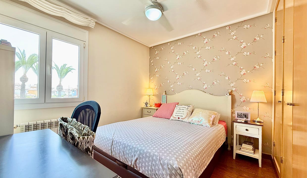 levante-properties-baron-villa-double-bedrooms-mar-menor-golf-resort-03-scaled