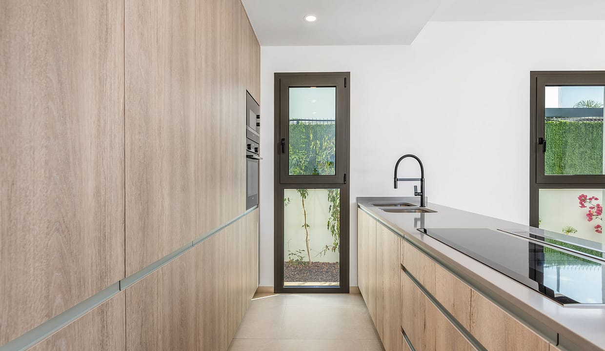 hh78014362-01-image-28