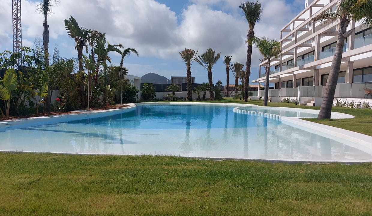 hh67925010-03-image-4