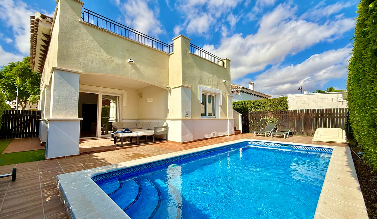 Photo-14-10-25-13-54-53-scaled